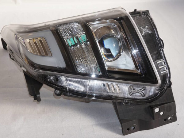 Wagon R Stingray MH55S Headlight