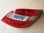 MERCEDES BENZ W251 R400 4MATIC 2017 TAIL LAMP - Image 2
