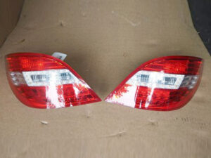 MERCEDES BENZ W251 R400 4MATIC 2017 TAIL LAMP