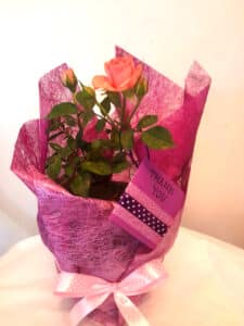 Pink Roses Bouquet and Red Roses