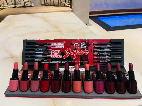 HUDA BEAUTY LIPSTICK & LIP LINER SET
