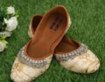 Women Embroidered with Mojari Jutti Jutis Shoe - Image 2