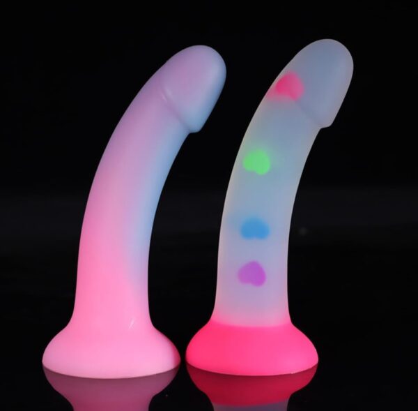 1pc Realistic Dildo, 15.24 Cm Silicone Simulation Elastic Dildo, With Strong Suction Cup, With Luminous Effect, Hand-free Play, G-Spot Anal Plug Prostate Adult Sex Toy For Men And Women Couples, Small