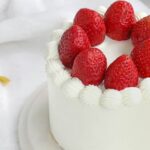 Velvety Strawberry Delight Cake - 500g - Image 4